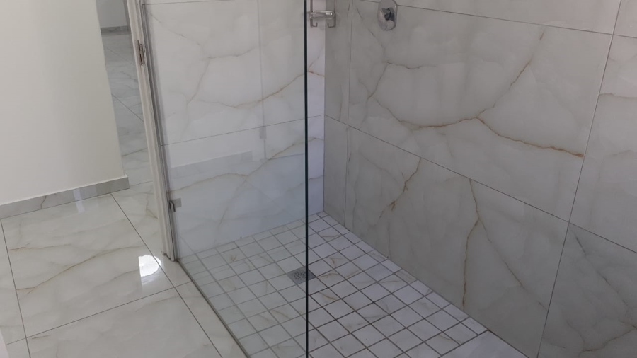 To Let 4 Bedroom Property for Rent in Laguna Sands Western Cape